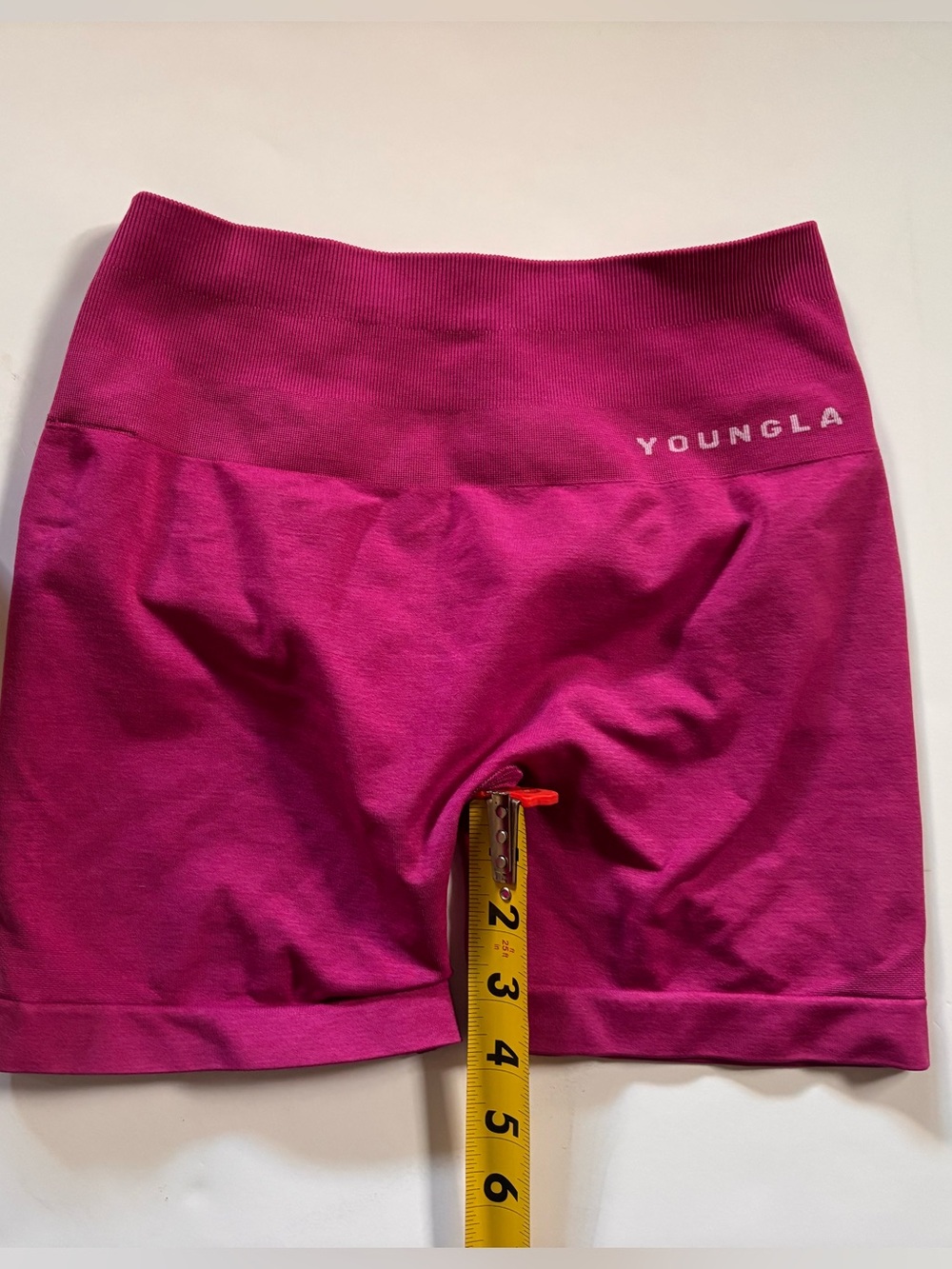 Young LA Women’s Scrunch Shorts (S) - Picture 2 of 6